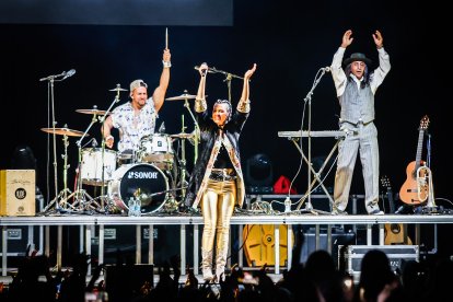 La Potra Salvaje hizo desatarse a bailar a toda la Plaza Mayor