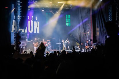 La Potra Salvaje hizo desatarse a bailar a toda la Plaza Mayor