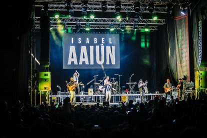 La Potra Salvaje hizo desatarse a bailar a toda la Plaza Mayor