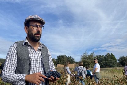 La elaboración del vino se convierte en todo un evento social