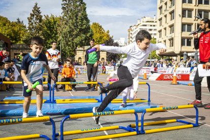 Los escolares compitieron y disfrutaron con las pruebas