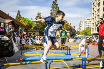 Los escolares compitieron y disfrutaron con las pruebas