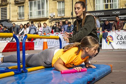 Los escolares compitieron y disfrutaron con las pruebas