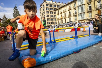 Los escolares compitieron y disfrutaron con las pruebas