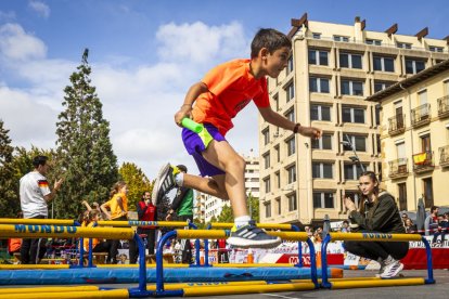 Los escolares compitieron y disfrutaron con las pruebas