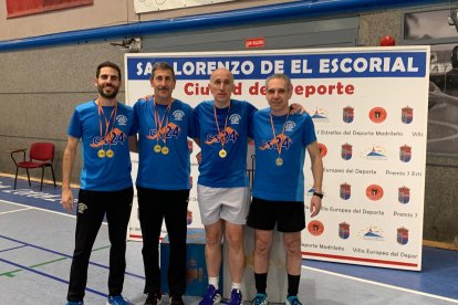 Los jugadores absolutos Víctor Ortega, José Carlos Pérez, Santiago Martínez y Manuel Acero.