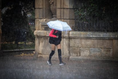 El temporal provoca fuertes rachas de viento y lluvia.