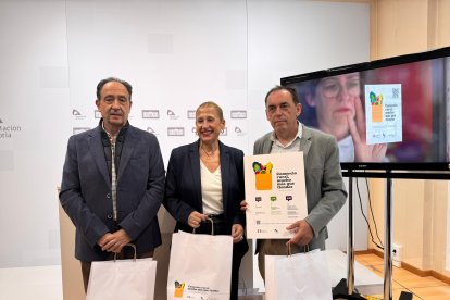 Manuel López Represa, Yolanda de Gregorio y Benito Serrano, en la presentación de la campaña.