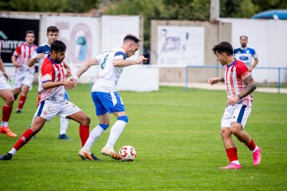 La SD Almazán suma la primera victoria de la temporada en un buen partido ante su inmediato perseguidor.