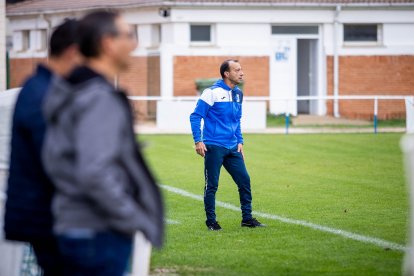 La SD Almazán suma la primera victoria de la temporada en un buen partido ante su inmediato perseguidor.