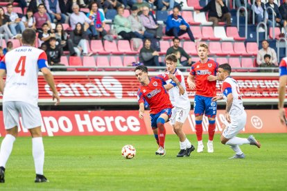 Poco premio para un Numancia que dispuso de más y mejores ocasiones que el rival.