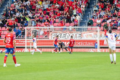 Poco premio para un Numancia que dispuso de más y mejores ocasiones que el rival.