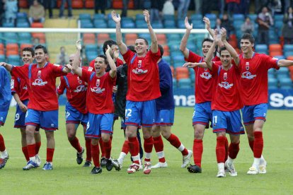 Los jugadores numantinos celebrando un triunfo histórico.