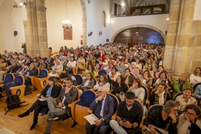 El acto llenó el Aula Magna Tirso de Molina