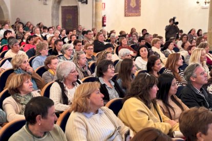 El acto llenó el Aula Magna Tirso de Molina