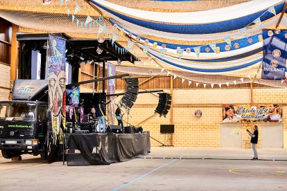 El Oktoberfest ha tenido como escenario la multipista cubierta de Golmayo.