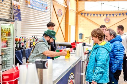 El Oktoberfest ha tenido como escenario la multipista cubierta de Golmayo.