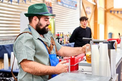 El Oktoberfest ha tenido como escenario la multipista cubierta de Golmayo.