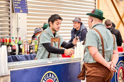 El Oktoberfest ha tenido como escenario la multipista cubierta de Golmayo.