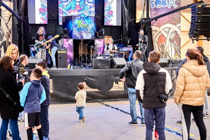 El Oktoberfest ha tenido como escenario la multipista cubierta de Golmayo.