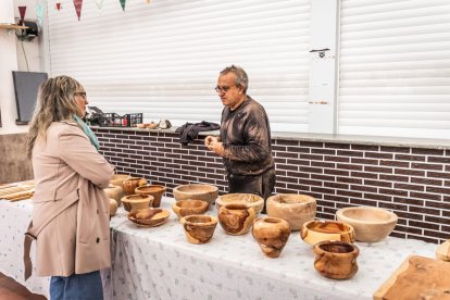 Ganado y actividades tradicionales en una agradable mañana