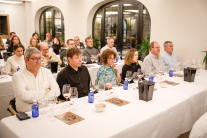 Bodega del Abad invitó a una cata y un cóctel en Soria