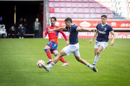 El Numancia se mantiene líder con un gol de Bonilla.