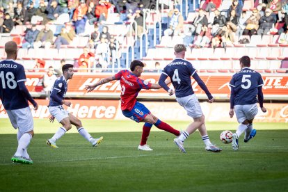 El Numancia se mantiene líder con un gol de Bonilla.