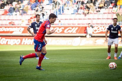 El Numancia se mantiene líder con un gol de Bonilla.