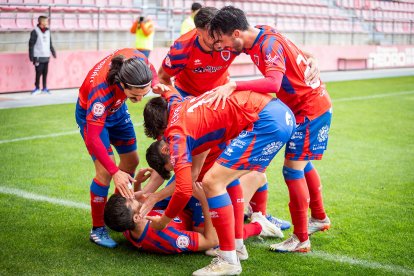 El Numancia se mantiene líder con un gol de Bonilla.