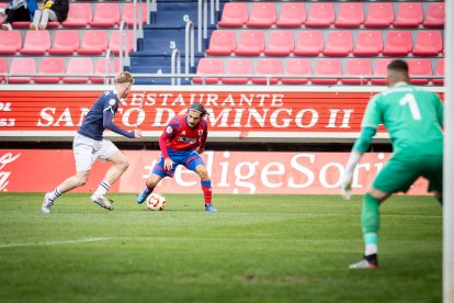 El Numancia se mantiene líder con un gol de Bonilla.