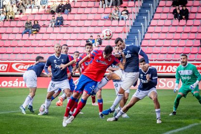 El Numancia se mantiene líder con un gol de Bonilla.