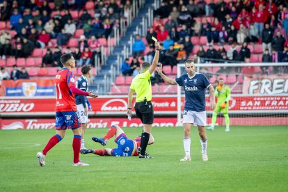 El Numancia se mantiene líder con un gol de Bonilla.