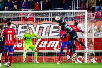 El CD Numancia se apea de la Copa dando una buena imagen