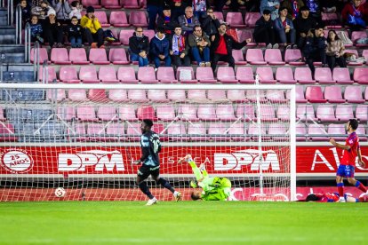 El CD Numancia se apea de la Copa dando una buena imagen