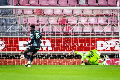 El CD Numancia se apea de la Copa dando una buena imagen