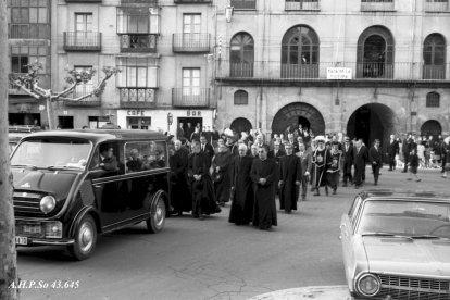 Entierro del presidente de la Audiencia en 1963