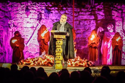 Lectura de la leyenda de Bécquer por el actor de doblaje Jordi Brau.