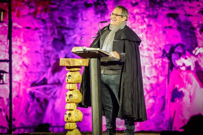 Lectura de la leyenda de Bécquer por el actor de doblaje Jordi Brau.