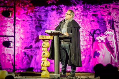 Lectura de la leyenda de Bécquer por el actor de doblaje Jordi Brau.