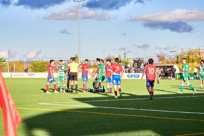 La Ciudad Deportiva acogió el derbi de Regional entre el CD Numancia B y el CD San José.