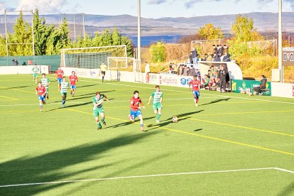 La Ciudad Deportiva acogió el derbi de Regional entre el CD Numancia B y el CD San José.