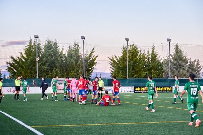 La Ciudad Deportiva acogió el derbi de Regional entre el CD Numancia B y el CD San José.