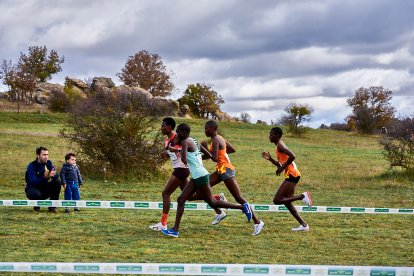 Valonsadero vuelve a convertirse en epicentro del campo a través con la trigésima edición del Cross Internacional de Soria.