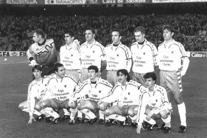 Once del Numancia en el Camp Nou ante el Barça en la Copa del 96 con Laureano Echevarría como portero.