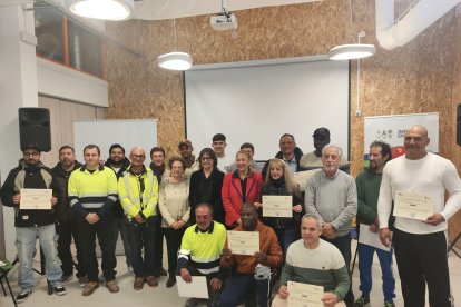 El taller 'Duero XVI' forma a 14 alumnos en construcción y fontanería, perfiles demandados en Soria .