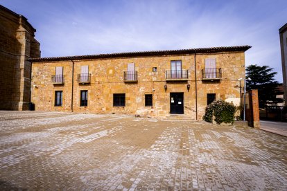 Casona de Santa Clara, antigua sede de la Subdelegación de Defensa.