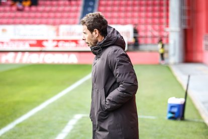 Aitor Calle se mostró muy satisfecho con el rendimiento de su equipo ante el Valladolid Promesas.