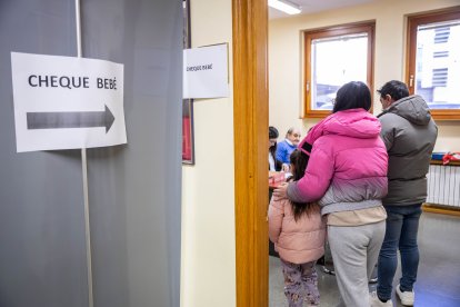 Los cheques bebés han comenzado a entregarse este pasado lunes.