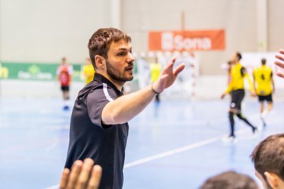 El entrenador del BM Soria, Oriol Castellarnau.